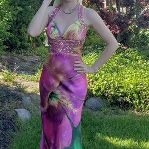 David's Bridal Purple and Pink Sleeveless Sweetheart Gown